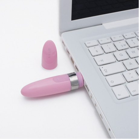 Lelo Mia 2 Pink USB Luxury Rechargeable Vibrator Lelo Mia 2 Pink USB Luxury Rechargeable Vibrator